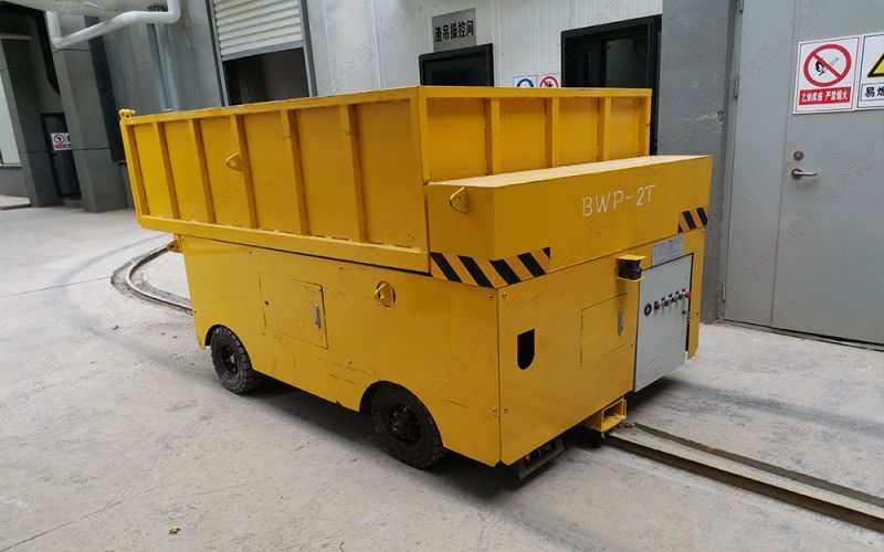 導軌運輸車廣泛應用于工業(yè)和物流領域