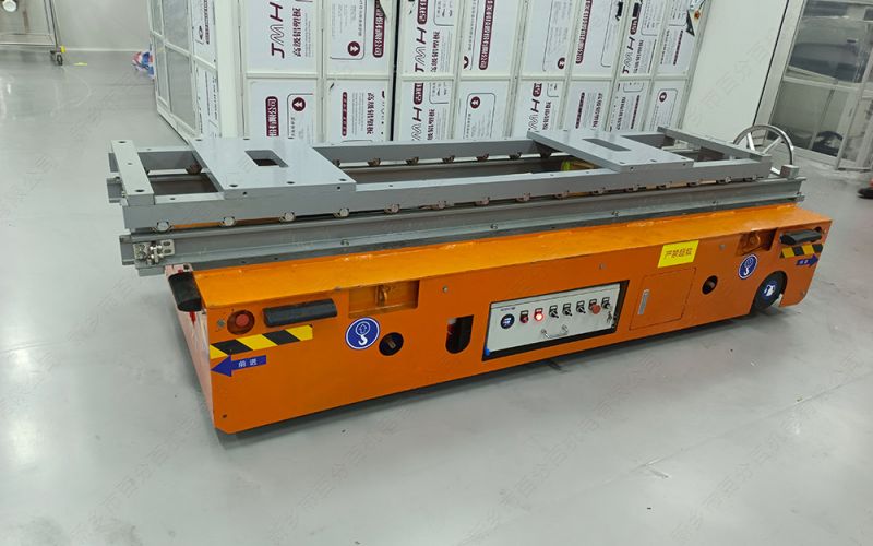 百分百品牌無軌電動平車應(yīng)用于工業(yè)場景的有點
