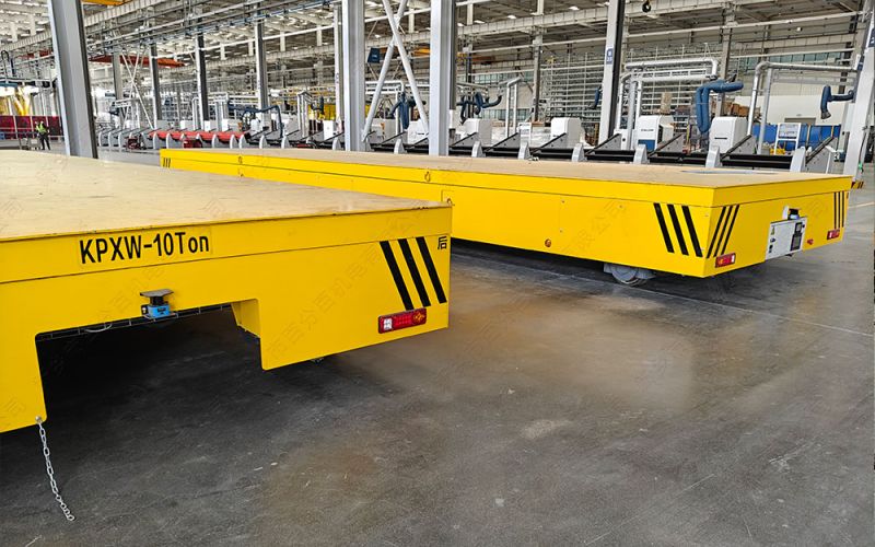 軌道平車動力方案對決：低壓軌道供電 vs. 蓄電池供電，誰是您生產(chǎn)線的“動力火車”？